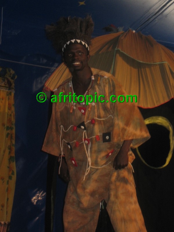 ../Images/AfricaFestival-28-29May05 115.jpg